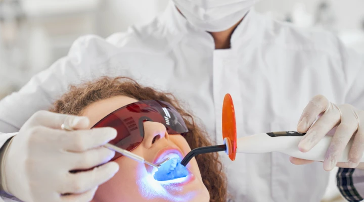 405nmの青色レーザー照射